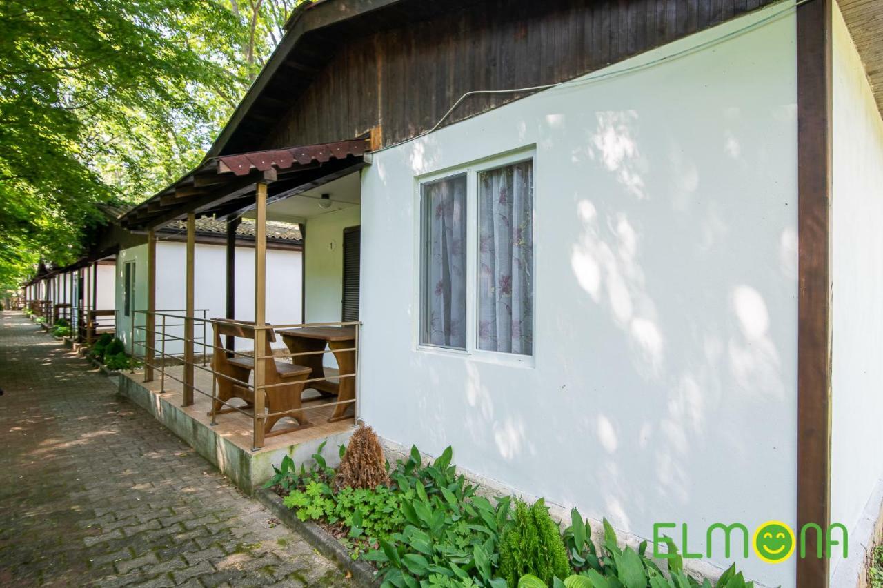 Elmona Villas カムチヤ エクステリア 写真